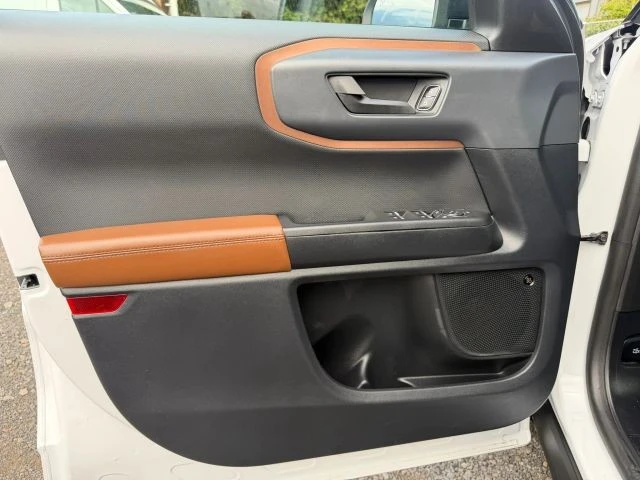 2022 Ford Bronco 6th Gen - Image 17 of 31