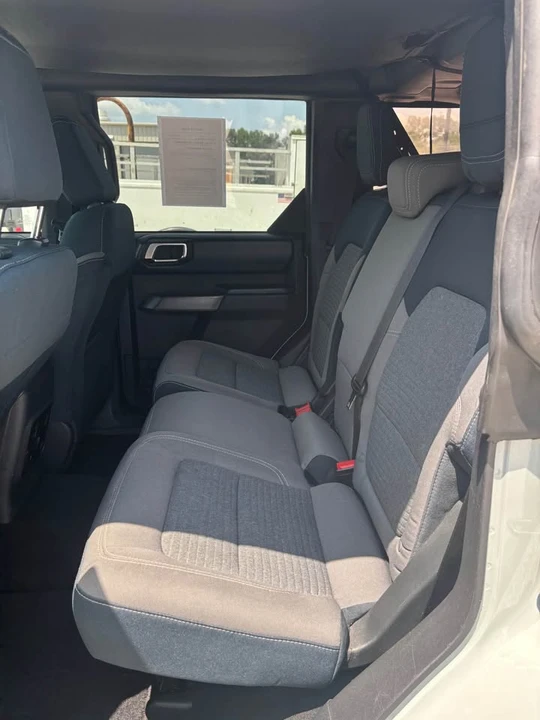 2022 Ford Bronco 6th Gen - Image 10 of 16