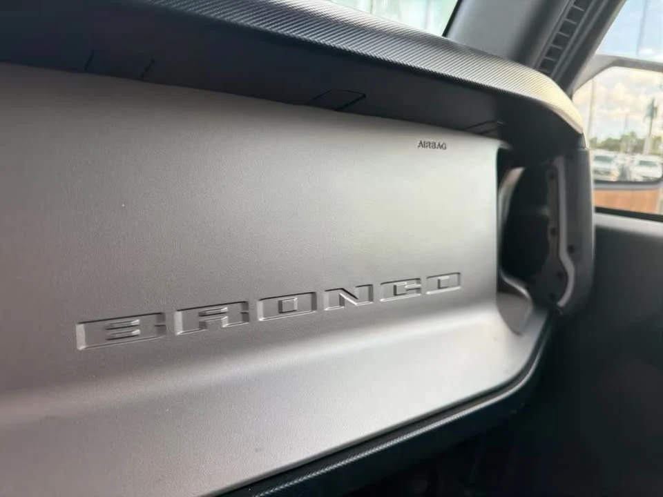 2022 Ford Bronco 6th Gen - Image 13 of 14