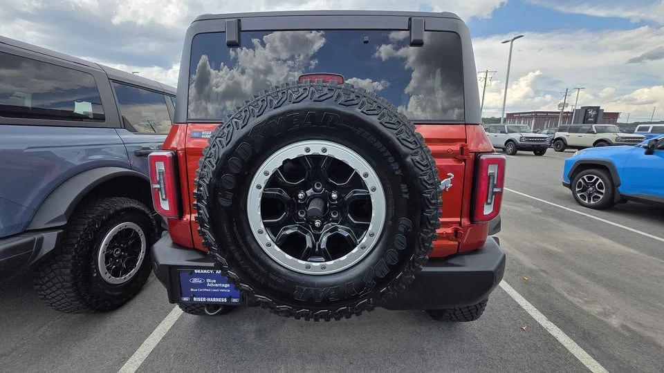 2022 Ford Bronco 6th Gen - Image 6 of 9