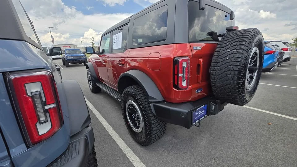 2022 Ford Bronco 6th Gen - Image 7 of 9