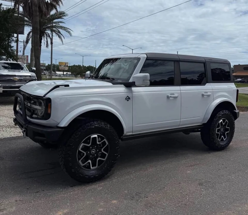2022 Ford Bronco 6th Gen - Image 3 of 20
