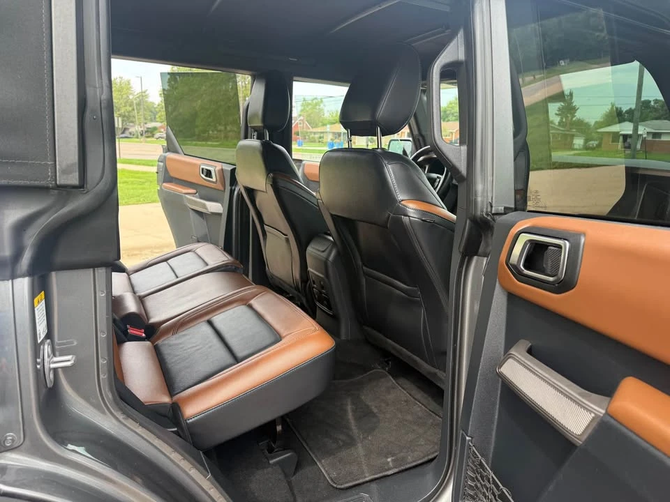 2022 Ford Bronco 6th Gen - Image 9 of 17