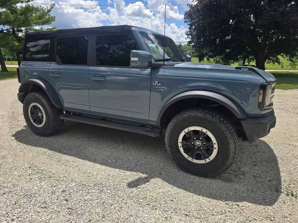 2022 Ford Bronco 6th Gen - Image 5 of 14