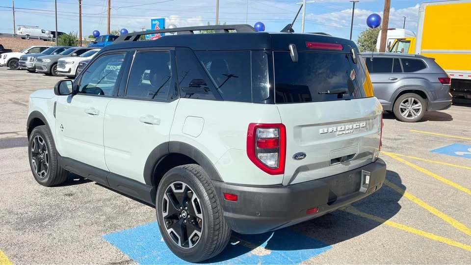 2022 Ford Bronco 6th Gen - Image 3 of 15