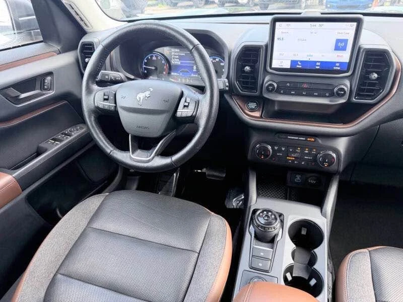 2022 Ford Bronco 6th Gen - Image 15 of 18