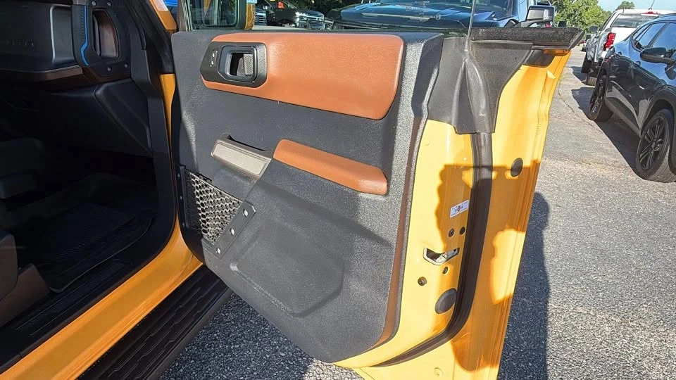 2022 Ford Bronco 6th Gen - Image 15 of 19