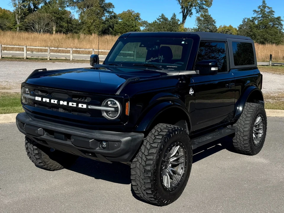 2022 Ford Bronco 6th Gen - Image 2 of 12
