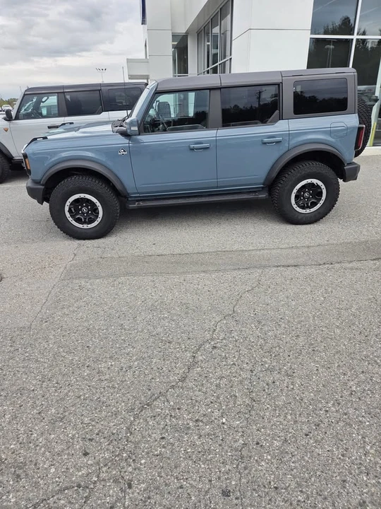 2022 Ford Bronco 6th Gen - Image 3 of 12