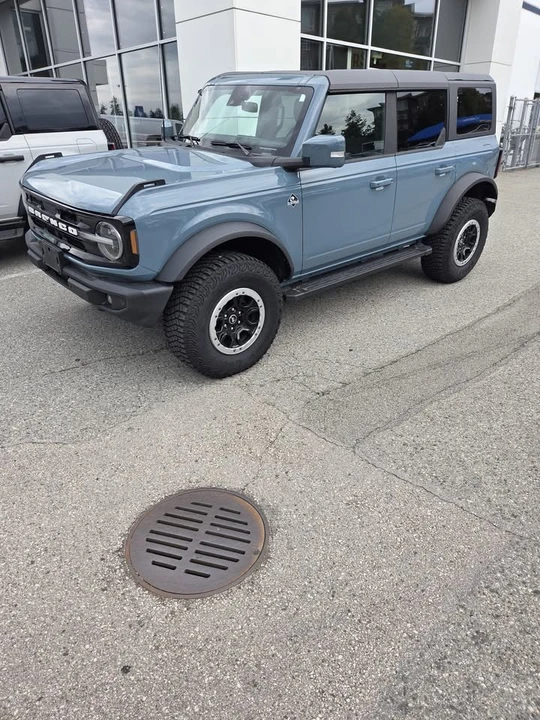 2022 Ford Bronco 6th Gen - Image 2 of 12