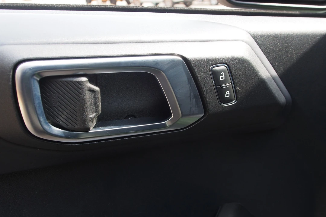2022 Ford Bronco Raptor 6th Gen - Image 24 of 31