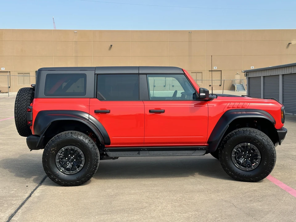 2022 Ford Bronco Raptor 6th Gen - Image 18 of 31