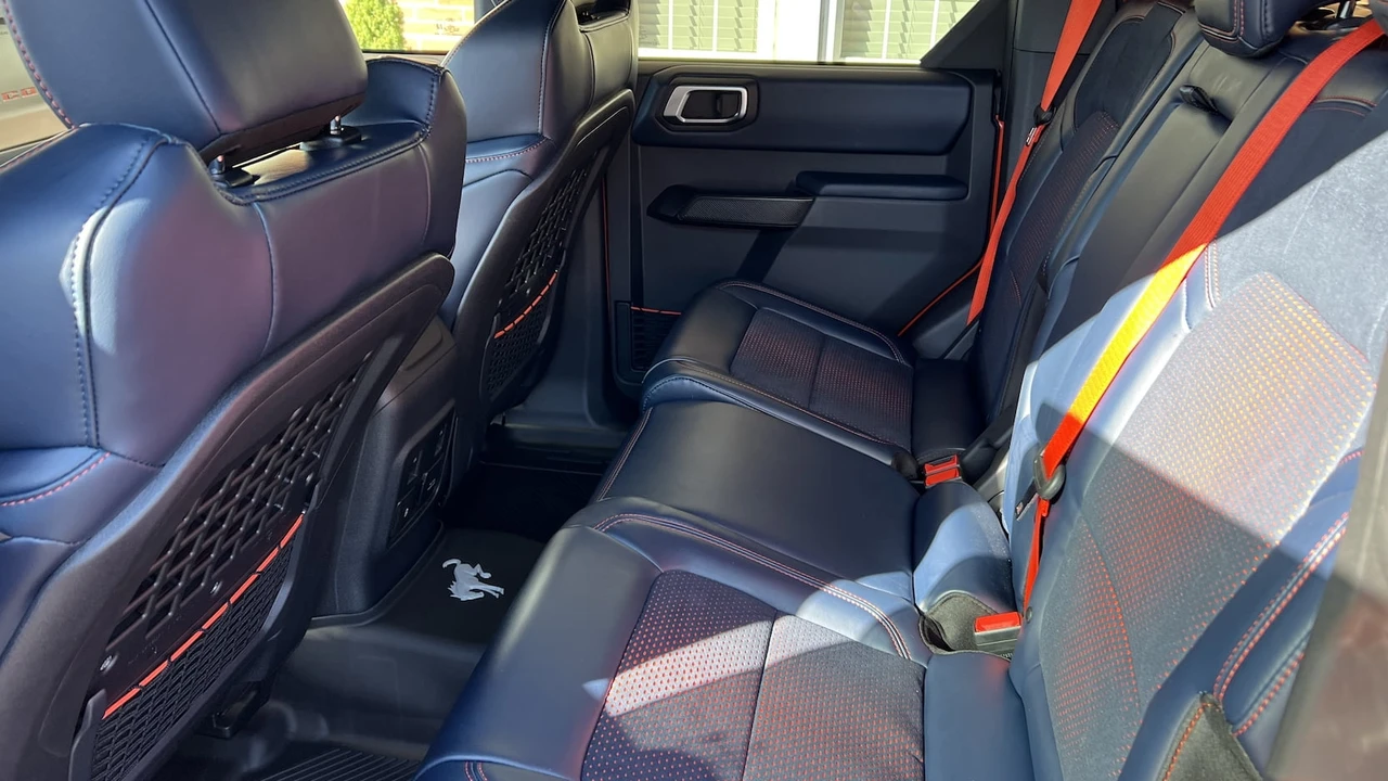 2022 Ford Bronco Raptor 6th Gen - Image 6 of 10