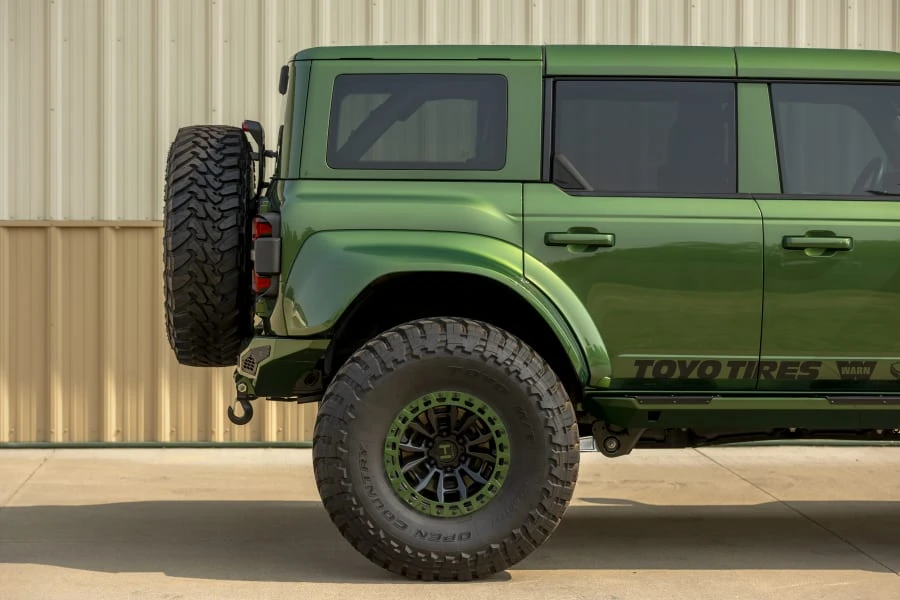2022 Ford Bronco Raptor 6th Gen - Image 17 of 31