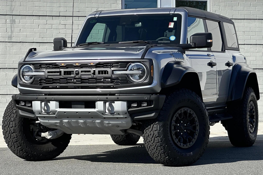 2022 Ford Bronco Raptor 6th Gen - Image 2 of 31