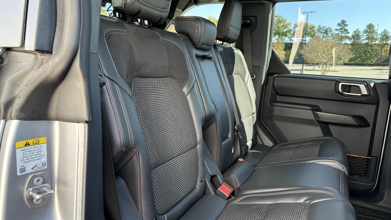 2022 Ford Bronco Raptor 6th Gen - Image 27 of 31