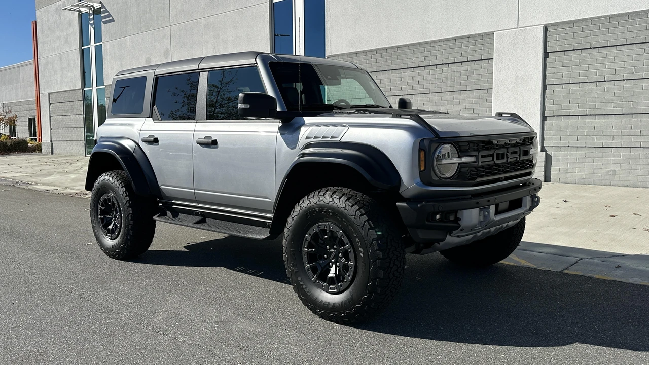 2022 Ford Bronco Raptor 6th Gen - Image 11 of 31