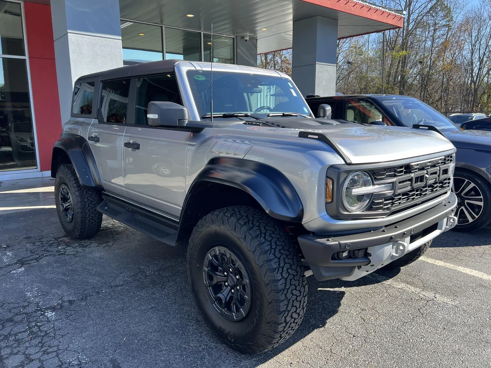 2022 Ford Bronco Raptor 6th Gen - Image 12 of 31