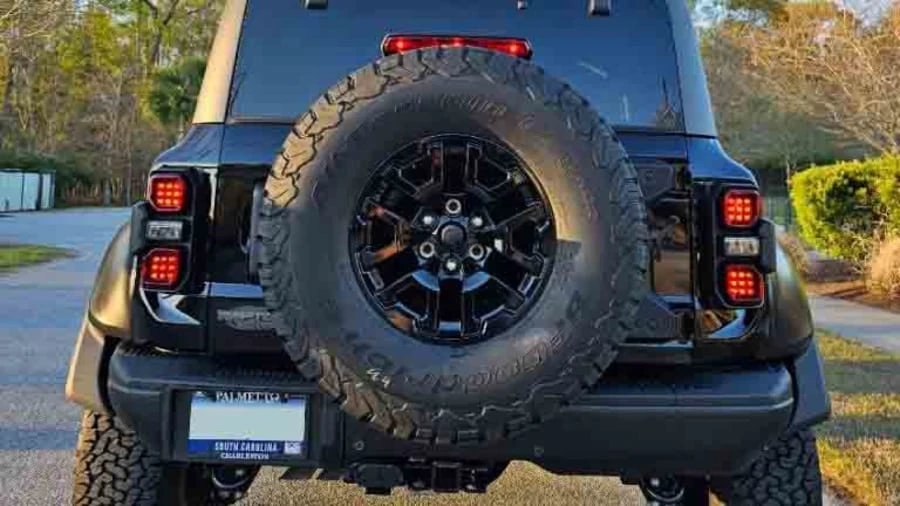 2022 Ford Bronco Raptor 6th Gen - Image 2 of 31