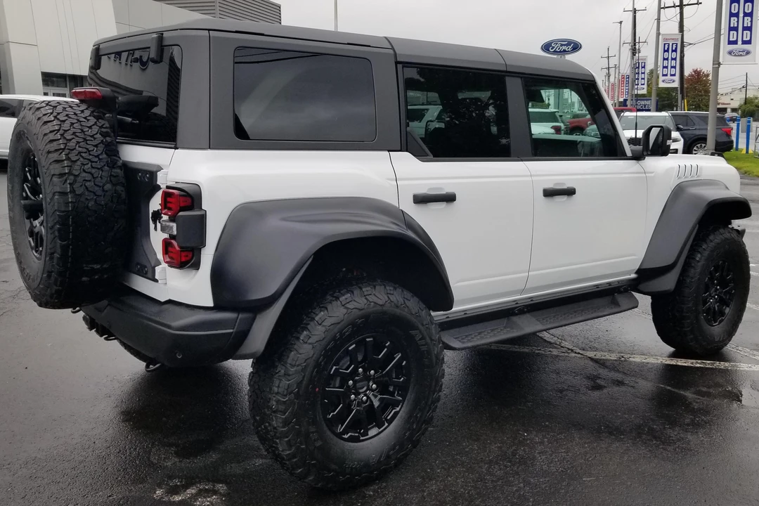 2022 Ford Bronco Raptor 6th Gen - Image 4 of 31