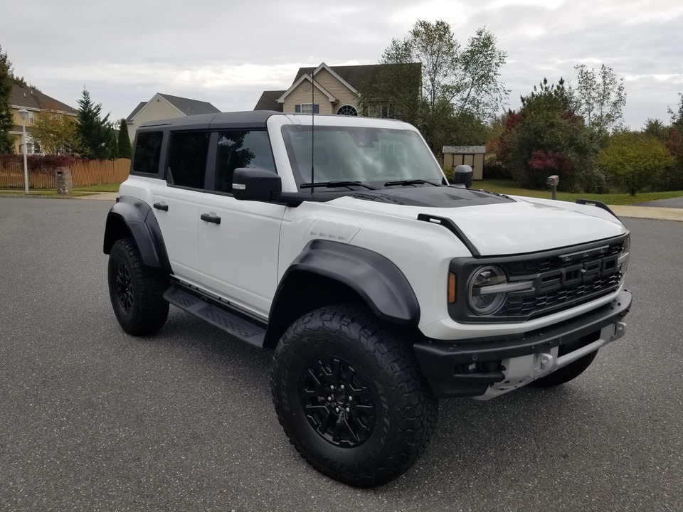 2022 Ford Bronco Raptor 6th Gen - Image 18 of 31