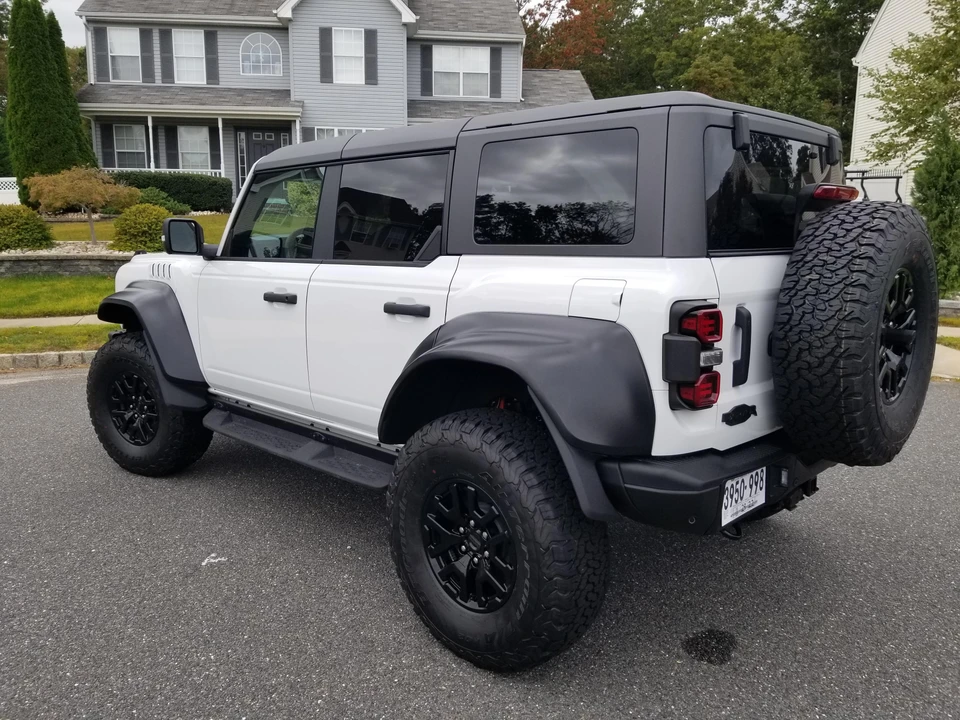 2022 Ford Bronco Raptor 6th Gen - Image 9 of 31