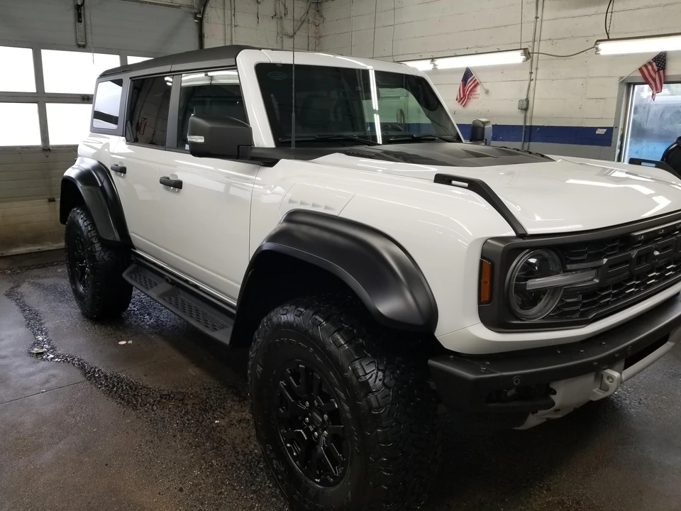 2022 Ford Bronco Raptor 6th Gen - Image 17 of 31