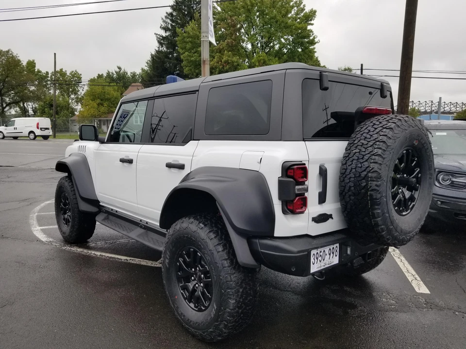 2022 Ford Bronco Raptor 6th Gen - Image 10 of 31