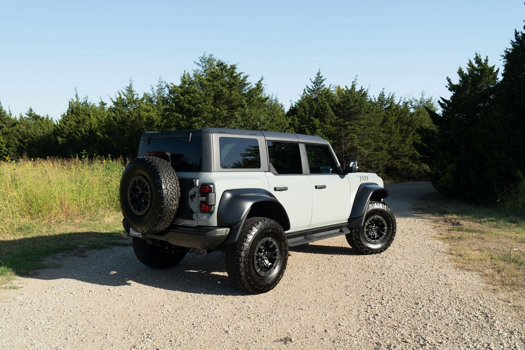 2022 Ford Bronco Raptor 6th Gen - Image 13 of 31