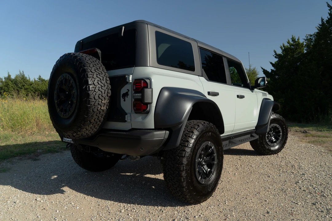 2022 Ford Bronco Raptor 6th Gen - Image 12 of 31