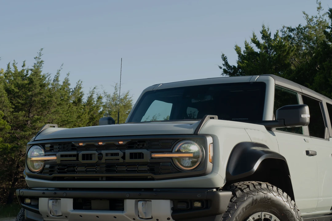 2022 Ford Bronco Raptor 6th Gen - Image 19 of 31