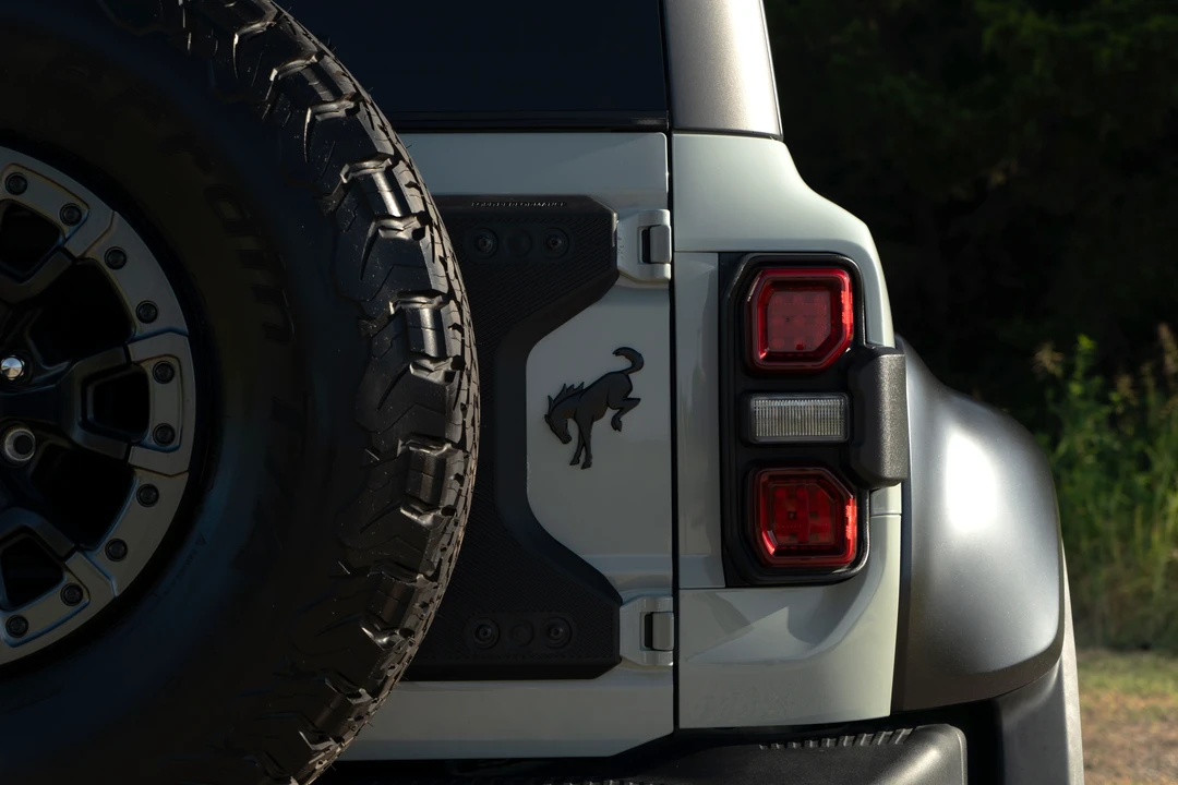 2022 Ford Bronco Raptor 6th Gen - Image 29 of 31