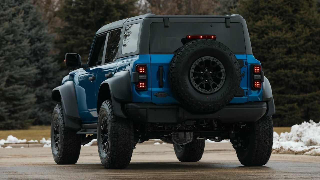 2022 Ford Bronco Raptor 6th Gen - Image 15 of 31