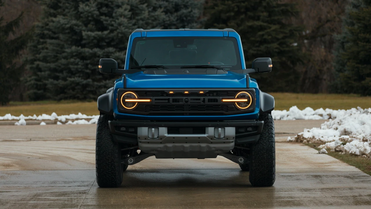 2022 Ford Bronco Raptor 6th Gen - Image 16 of 31