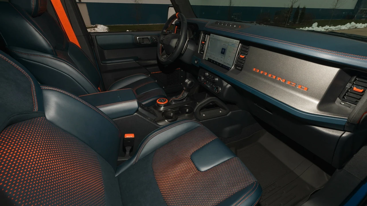 2022 Ford Bronco Raptor 6th Gen - Image 5 of 31