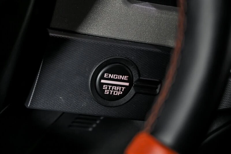 2022 Ford Bronco Raptor 6th Gen - Image 26 of 31