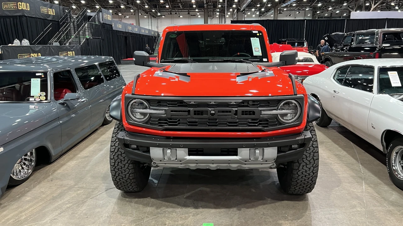 2022 Ford Bronco Raptor 6th Gen - Image 2 of 12