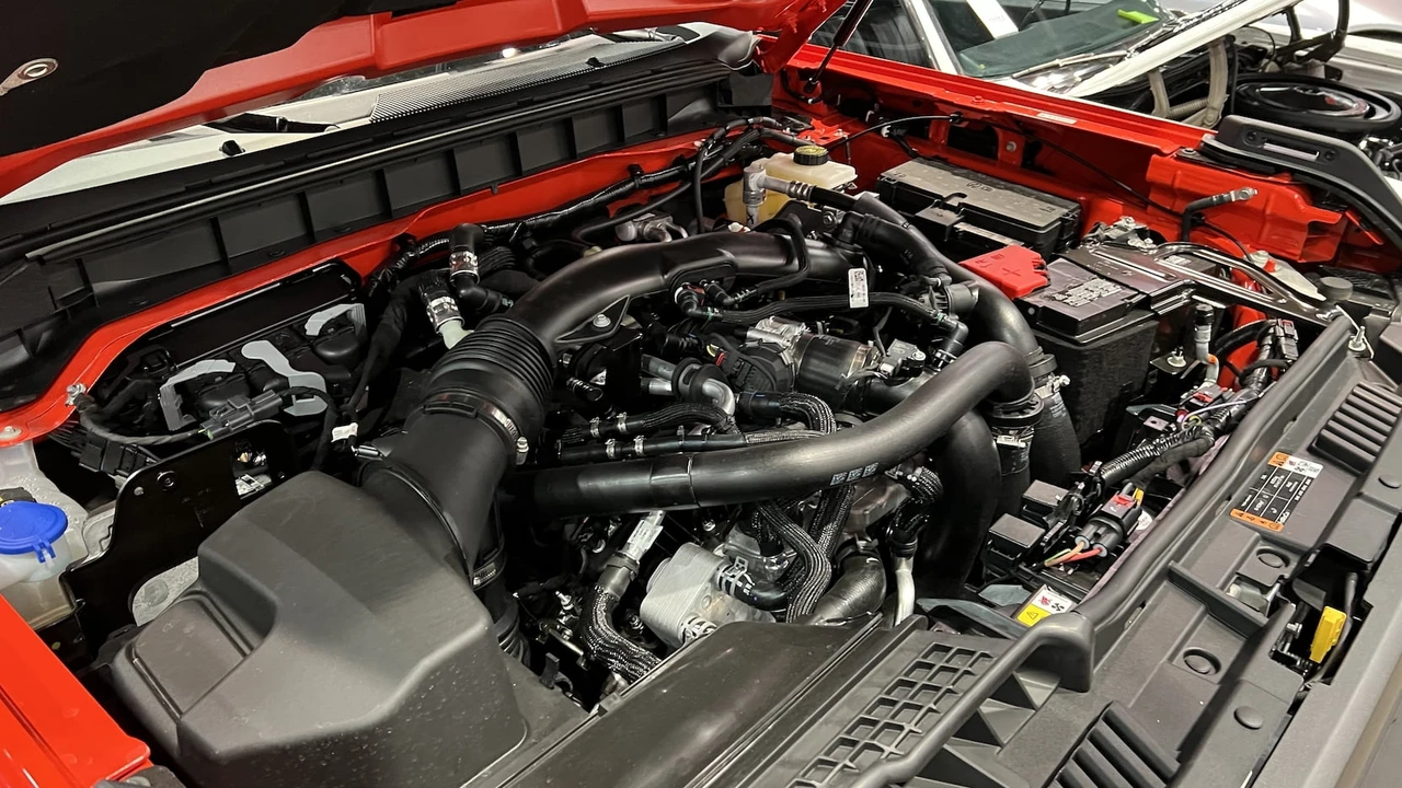 2022 Ford Bronco Raptor 6th Gen - Image 8 of 12