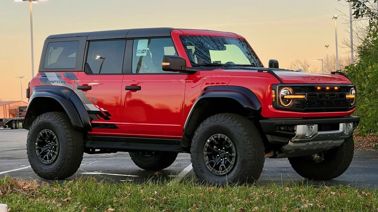 2022 Ford Bronco Raptor 6th Gen - Image 18 of 18
