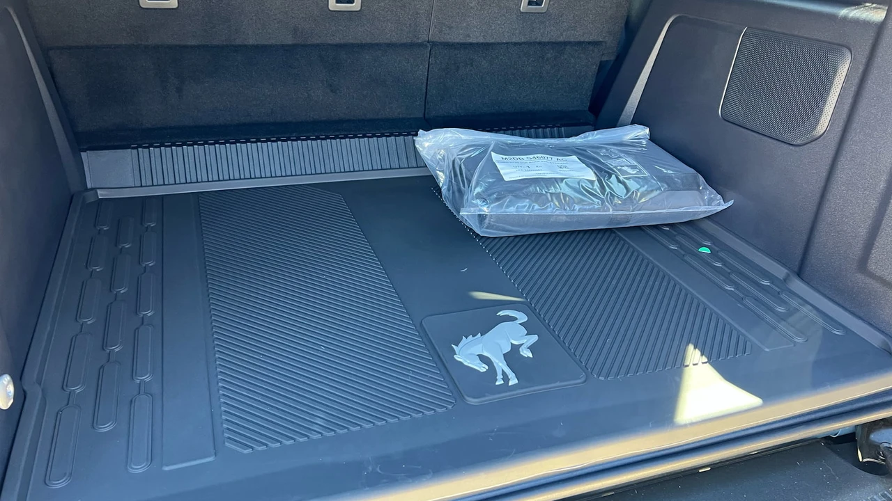 2022 Ford Bronco Raptor 6th Gen - Image 9 of 14
