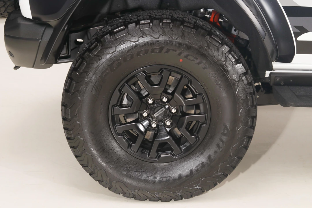 2022 Ford Bronco Raptor 6th Gen - Image 8 of 15