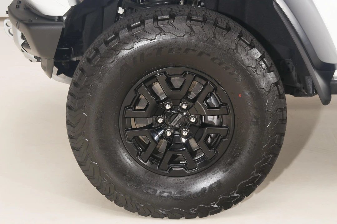 2022 Ford Bronco Raptor 6th Gen - Image 6 of 15