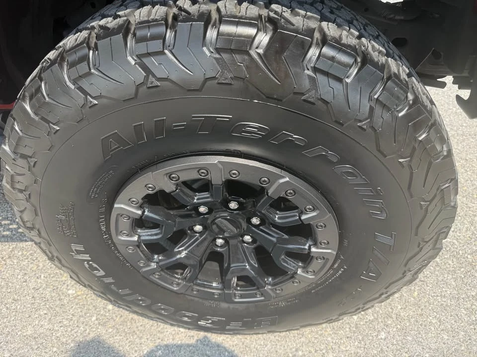 2022 Ford Bronco Raptor 6th Gen - Image 7 of 17