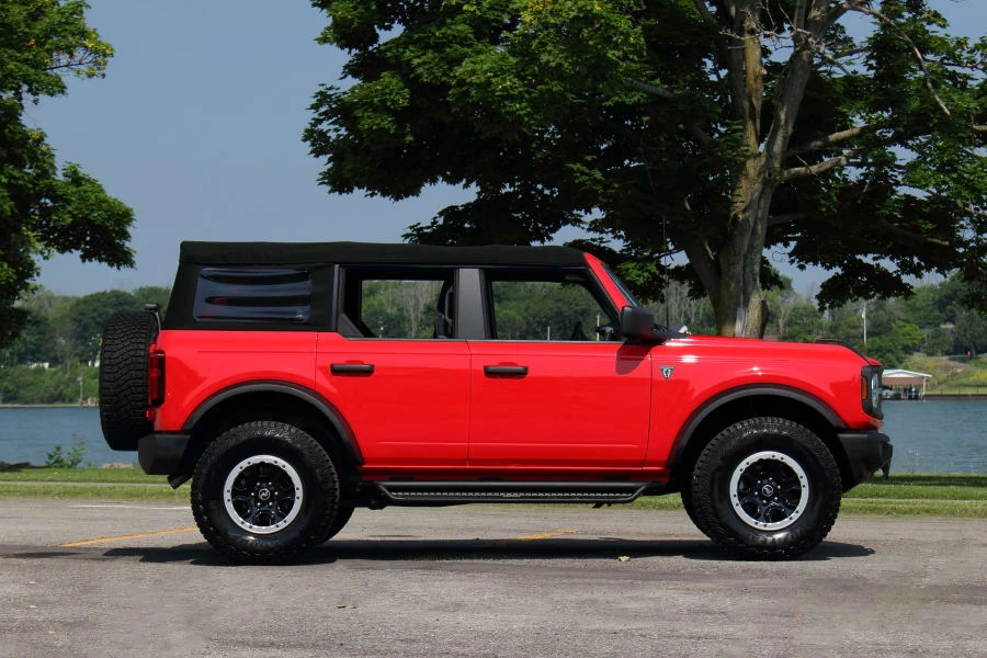 2022 Ford Bronco 6th Gen - Image 5 of 30
