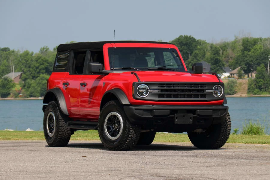 2022 Ford Bronco 6th Gen - Image 18 of 30