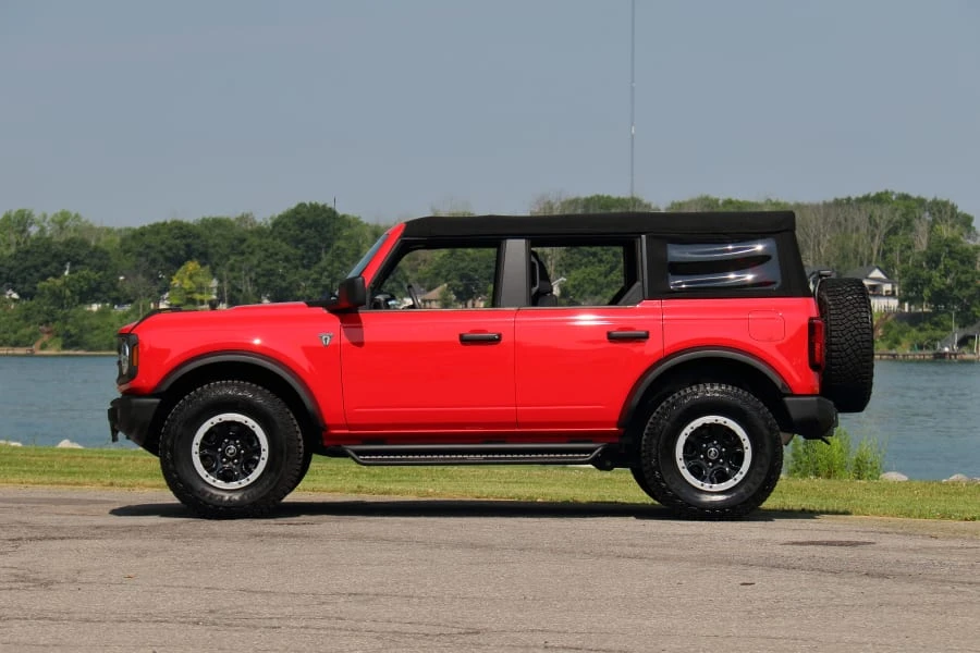 2022 Ford Bronco 6th Gen - Image 2 of 30