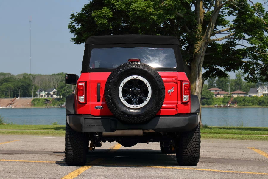 2022 Ford Bronco 6th Gen - Image 16 of 30