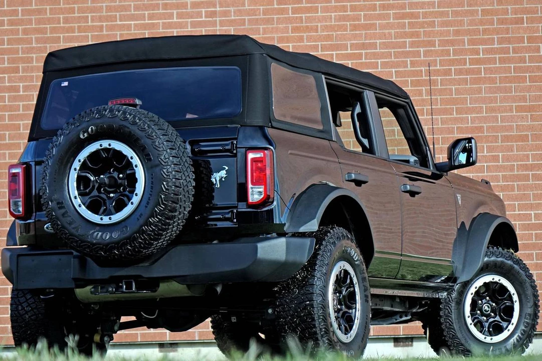 2022 Ford Bronco 6th Gen - Image 4 of 8