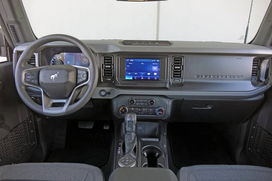 2022 Ford Bronco 6th Gen - Image 7 of 8