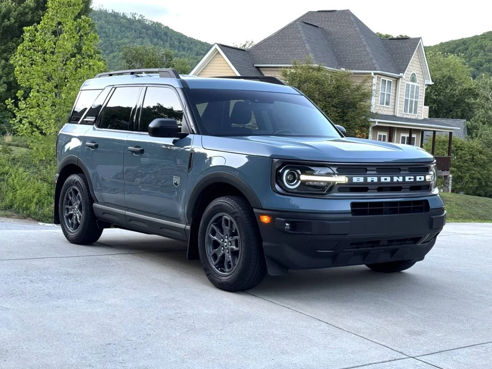 2022 Ford Bronco Sport - Image 2 of 22